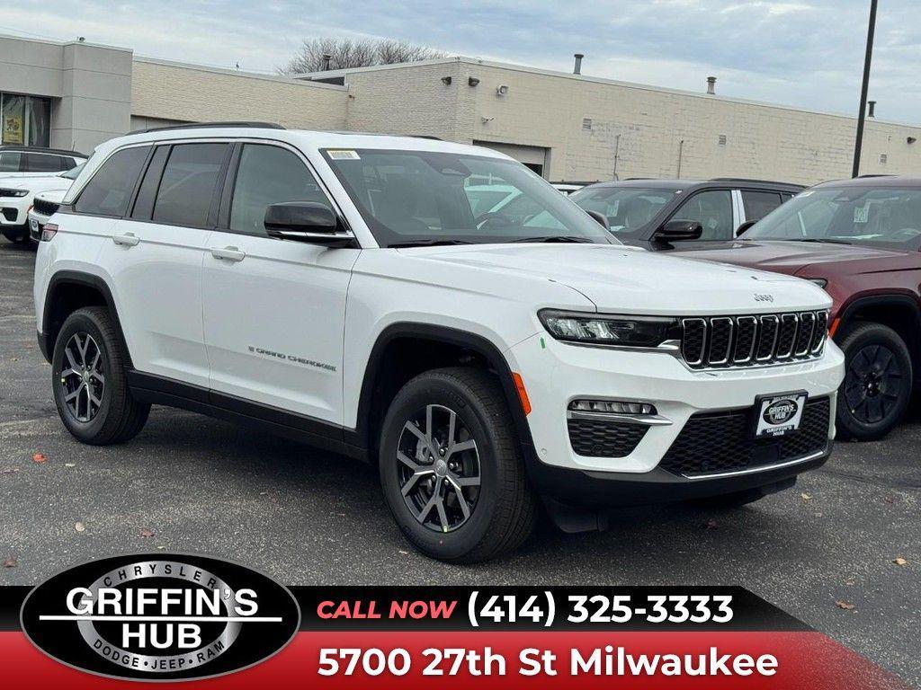 new 2025 Jeep Grand Cherokee car, priced at $48,499