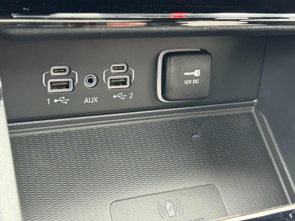 new 2025 Jeep Grand Cherokee car, priced at $48,000