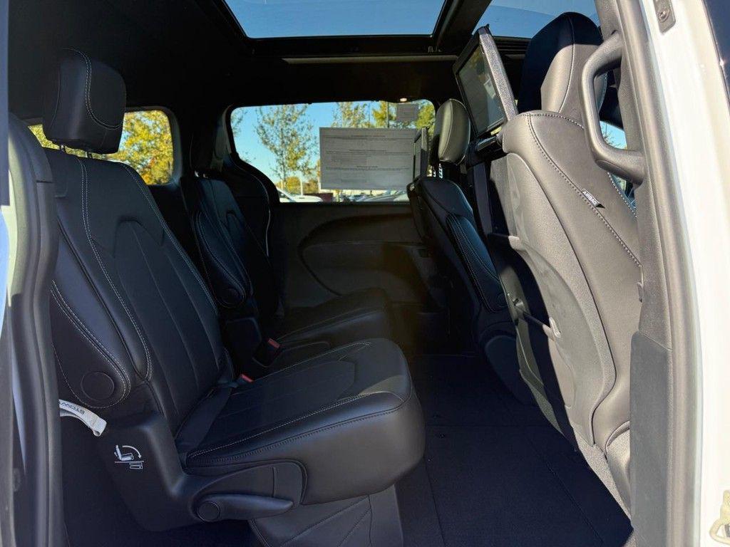 new 2026 Chrysler Pacifica car, priced at $47,642