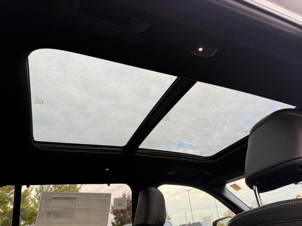 new 2025 Jeep Grand Cherokee L car, priced at $50,277