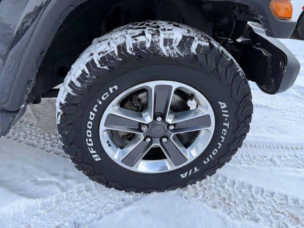 used 2021 Jeep Wrangler Unlimited car, priced at $27,143