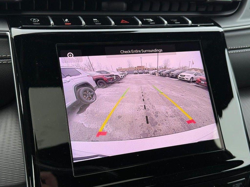 new 2025 Jeep Grand Cherokee L car, priced at $42,284