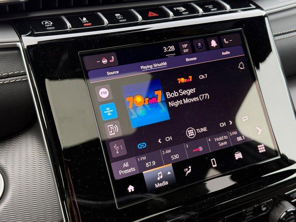 new 2025 Jeep Grand Cherokee L car, priced at $42,284