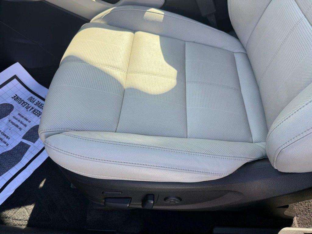 used 2023 Kia Telluride car, priced at $31,211