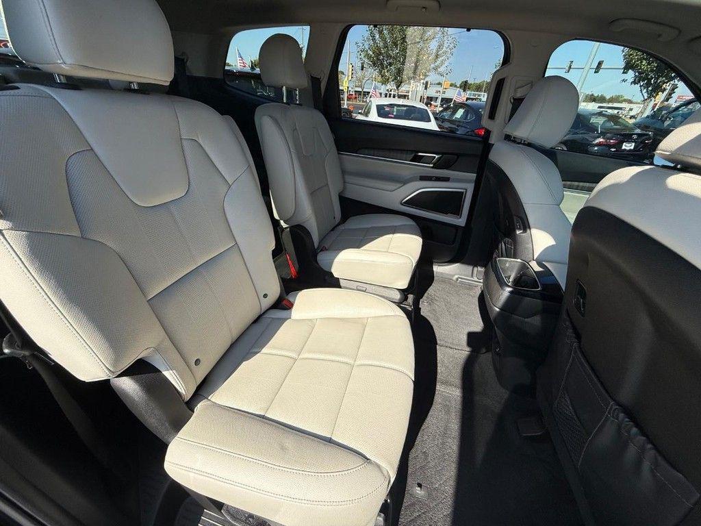 used 2023 Kia Telluride car, priced at $31,211