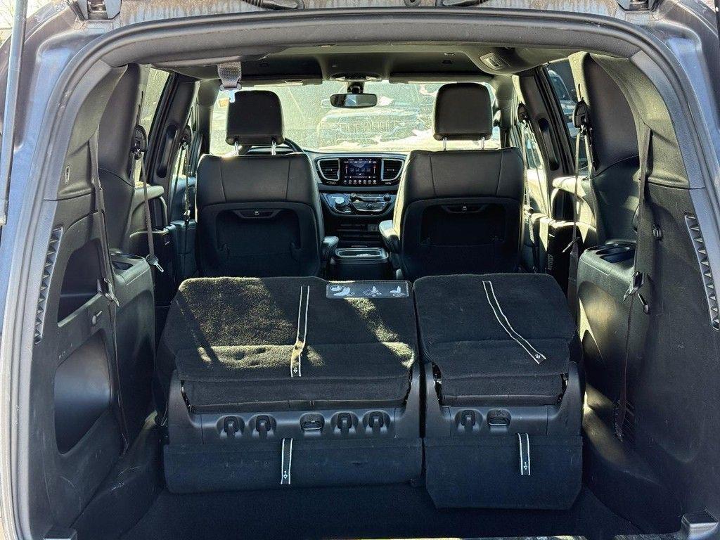 used 2018 Chrysler Pacifica car, priced at $13,400