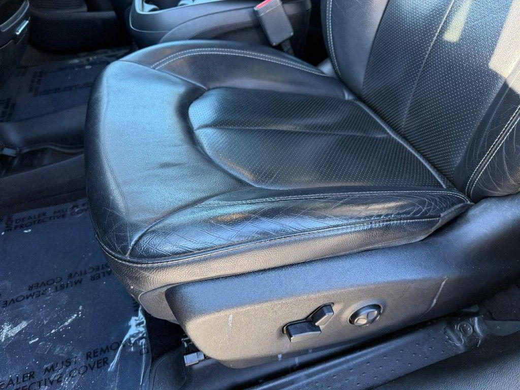 used 2018 Chrysler Pacifica car, priced at $13,400