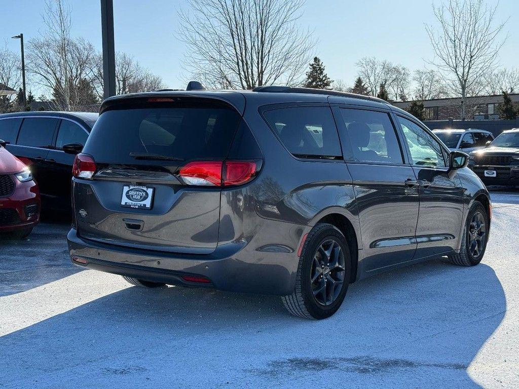 used 2018 Chrysler Pacifica car, priced at $13,400
