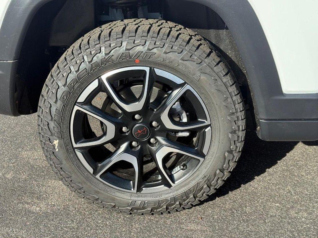 new 2026 Jeep Compass car, priced at $33,165