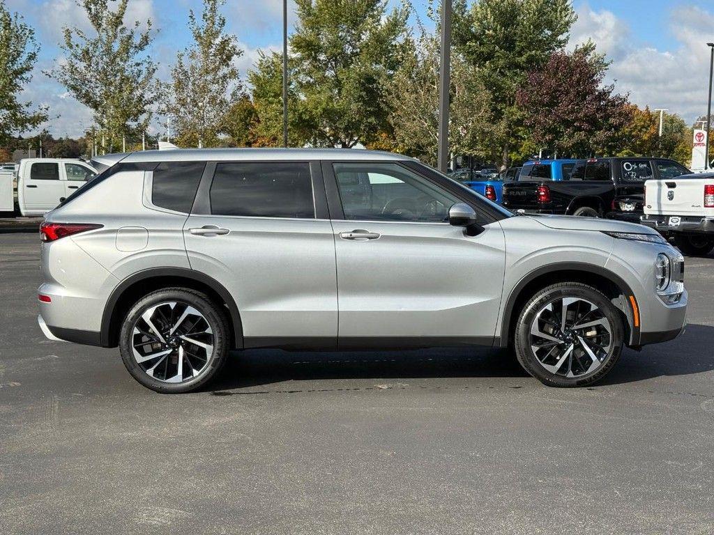 used 2023 Mitsubishi Outlander car, priced at $21,963