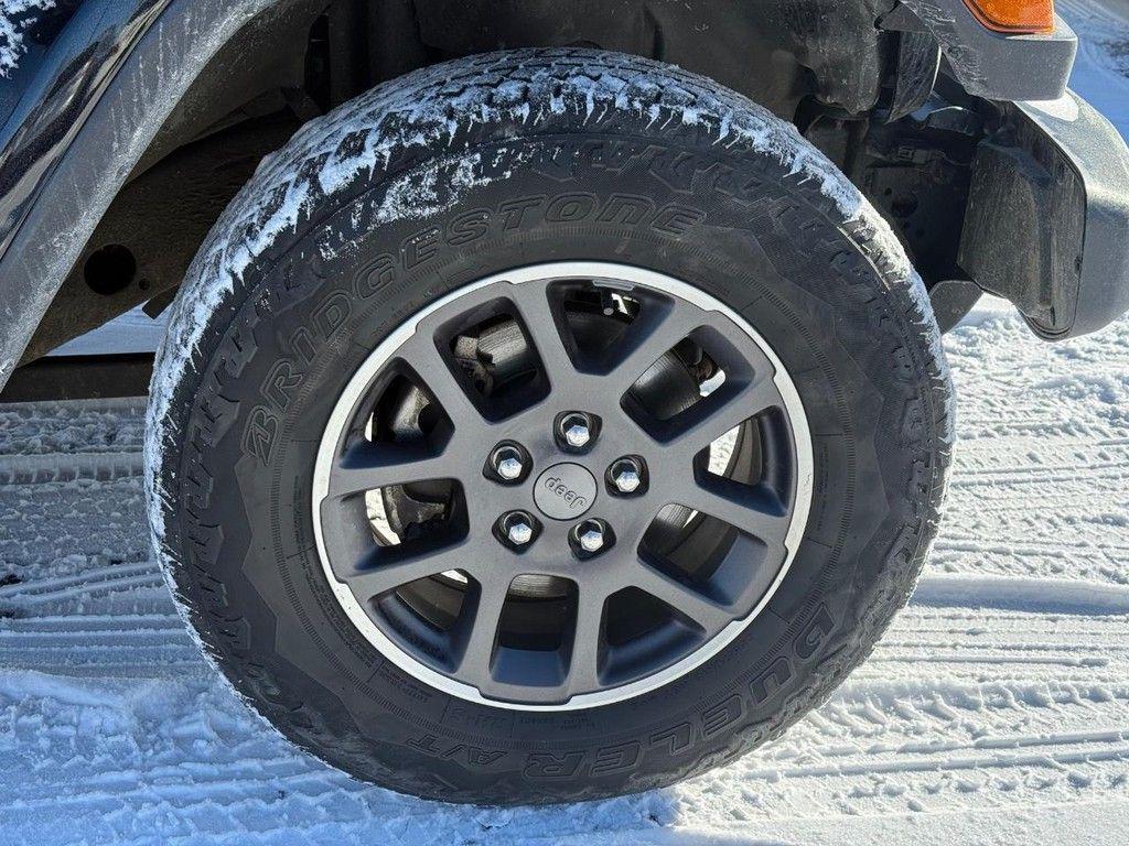 used 2021 Jeep Wrangler Unlimited car, priced at $32,281