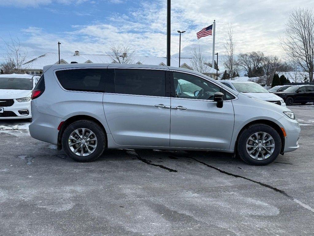 new 2026 Chrysler Pacifica car, priced at $51,894