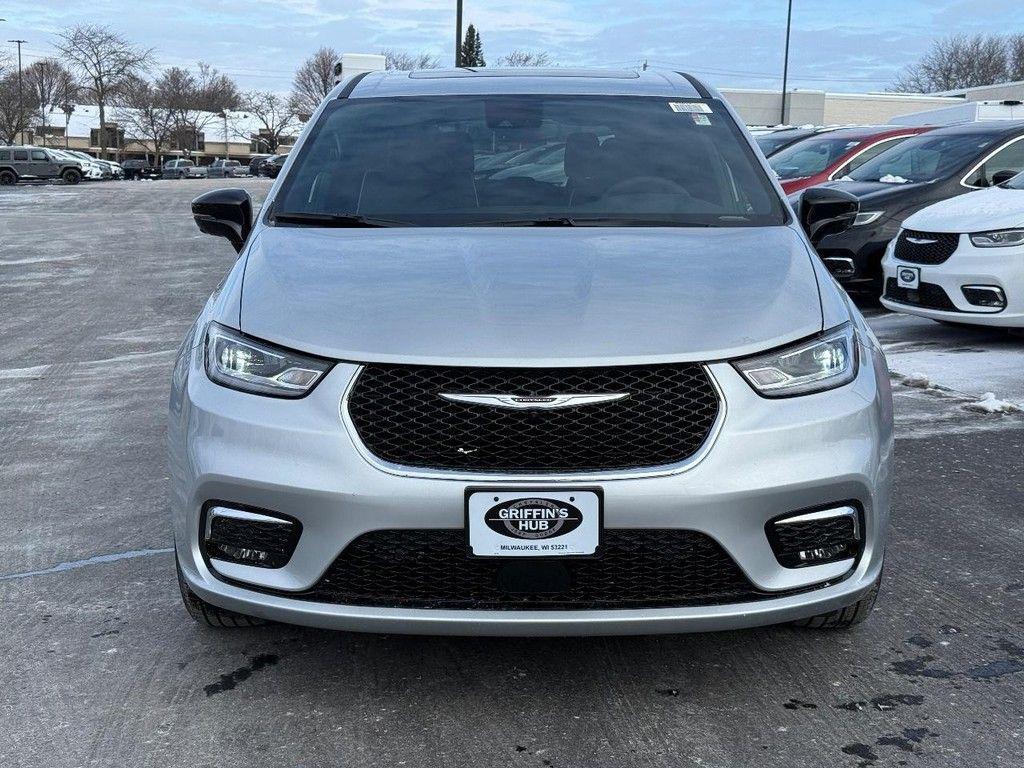 new 2026 Chrysler Pacifica car, priced at $51,894