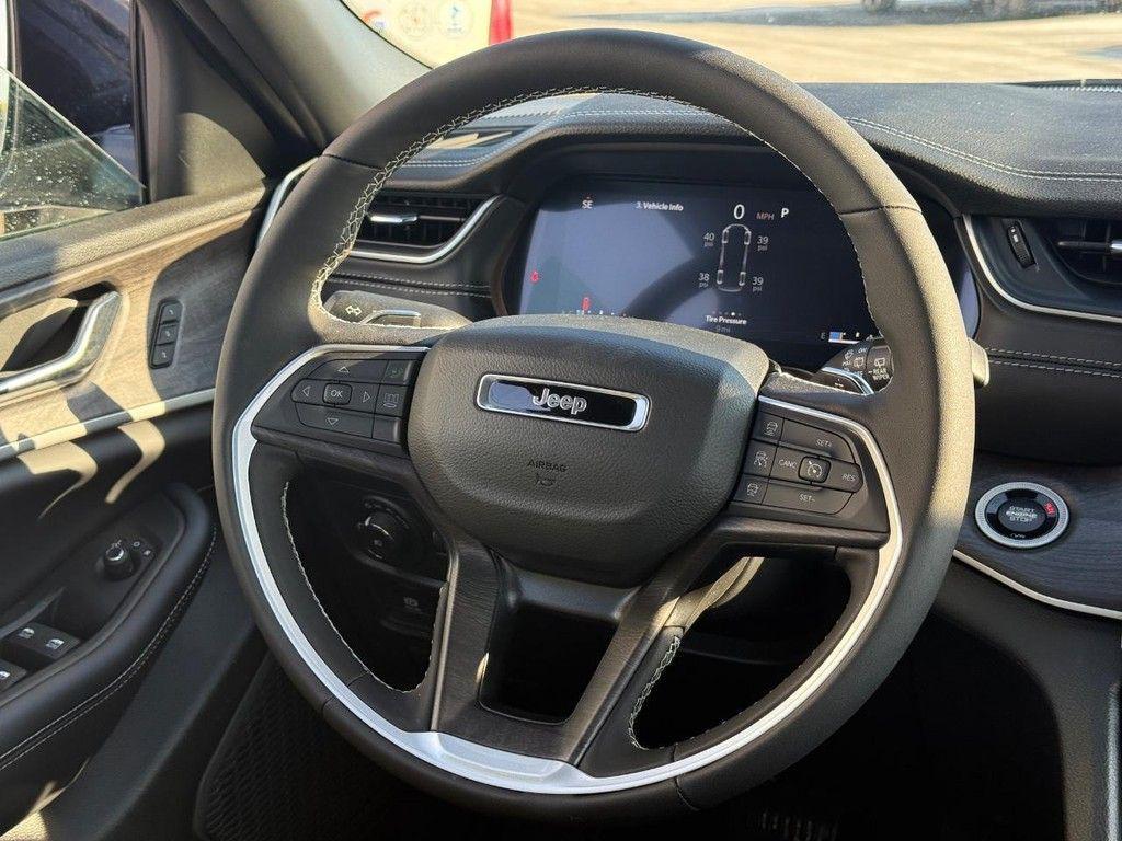 new 2025 Jeep Grand Cherokee L car, priced at $51,108