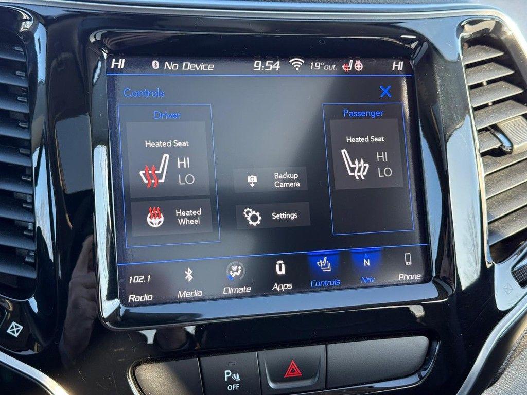 used 2019 Jeep Cherokee car, priced at $15,999