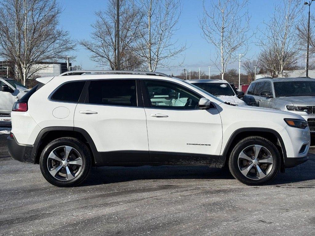 used 2019 Jeep Cherokee car, priced at $15,999