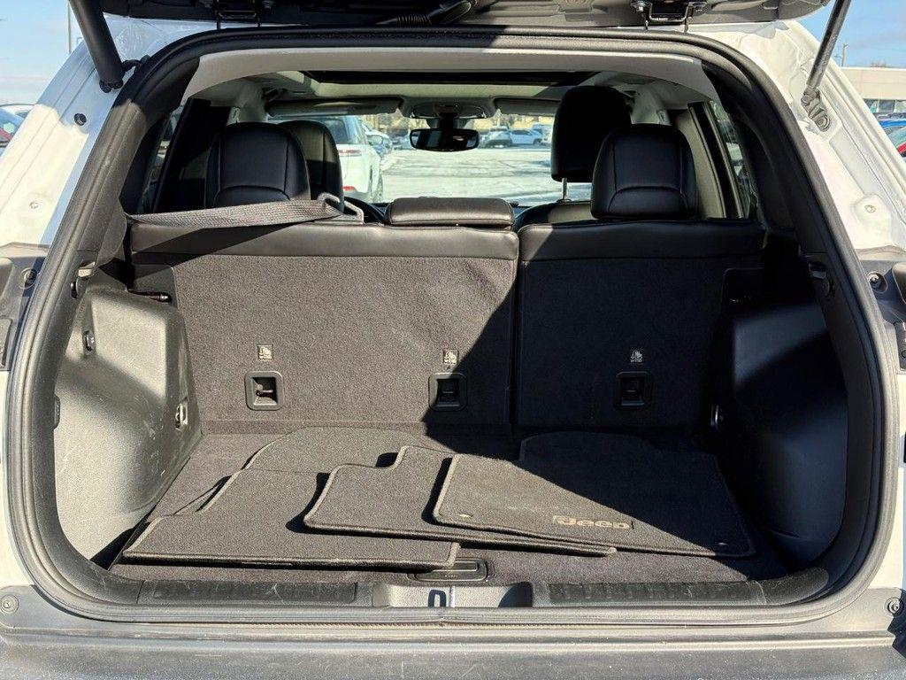 used 2019 Jeep Cherokee car, priced at $15,999