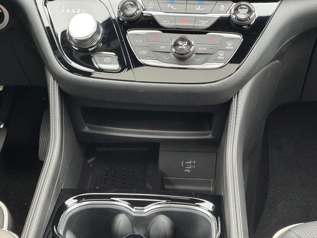 new 2026 Chrysler Pacifica car, priced at $47,406