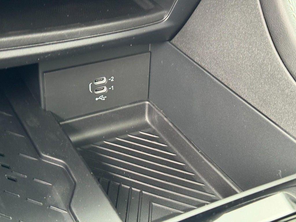 new 2026 Chrysler Pacifica car, priced at $47,406