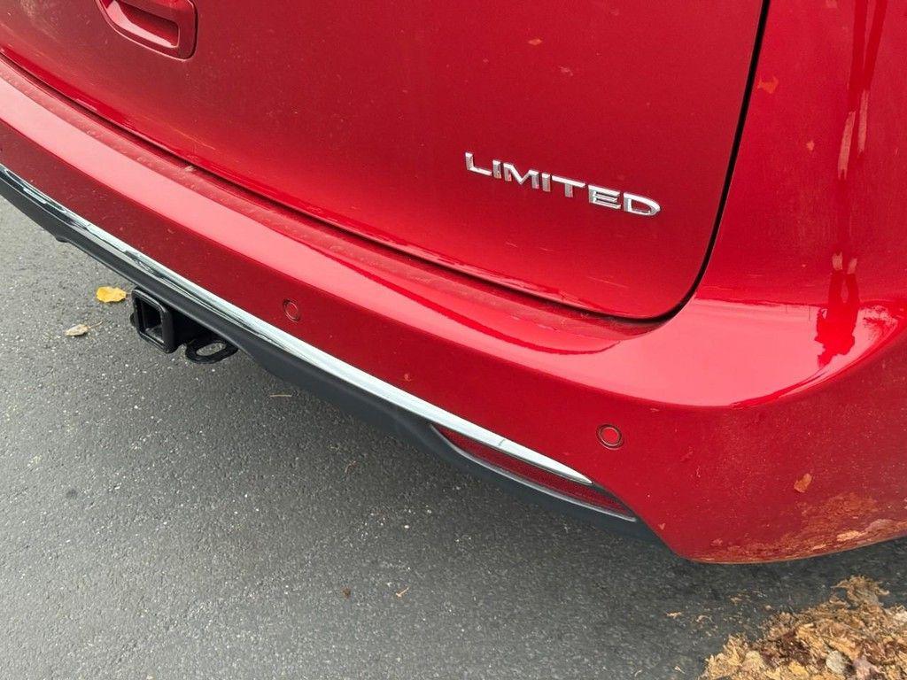 new 2026 Chrysler Pacifica car, priced at $47,406