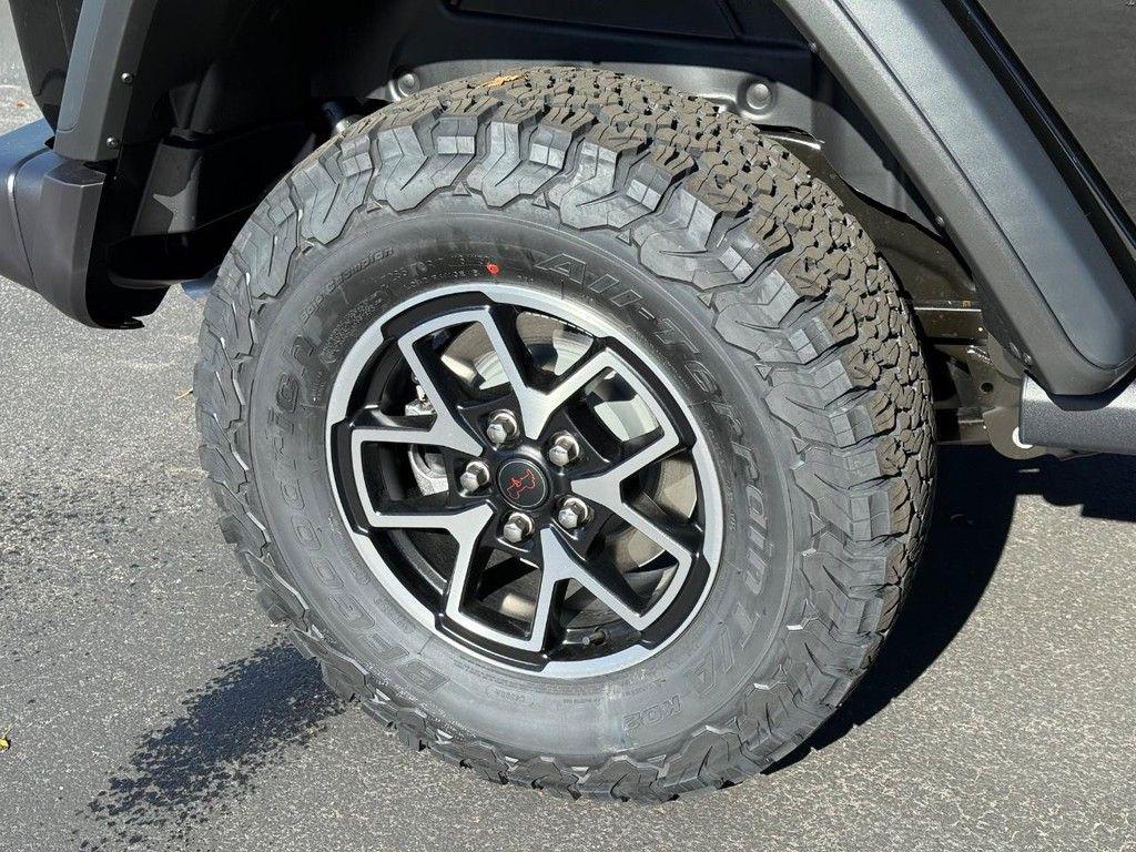 new 2026 Jeep Wrangler car, priced at $60,431