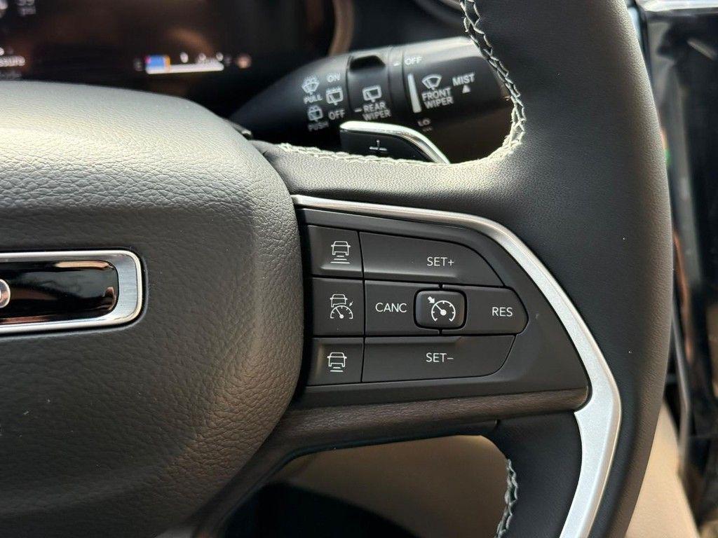 new 2025 Jeep Grand Cherokee car, priced at $47,091