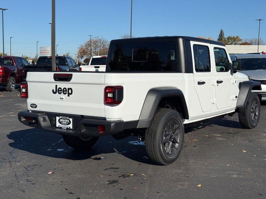 new 2026 Jeep Gladiator car, priced at $46,491