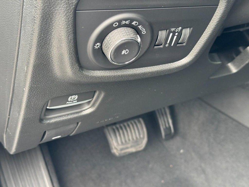 new 2025 Jeep Grand Cherokee L car, priced at $47,432