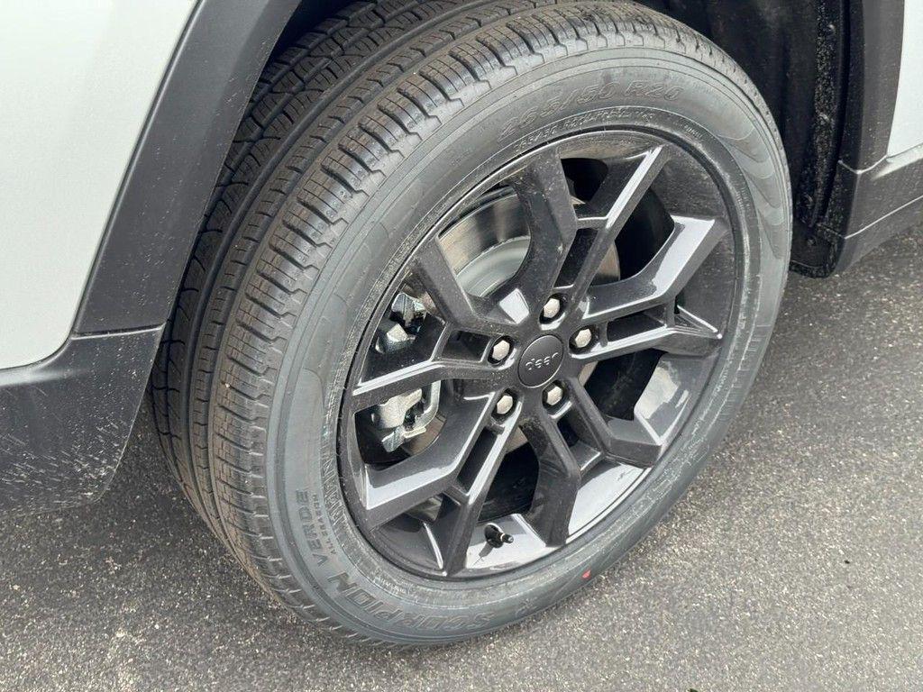 new 2025 Jeep Grand Cherokee L car, priced at $47,432