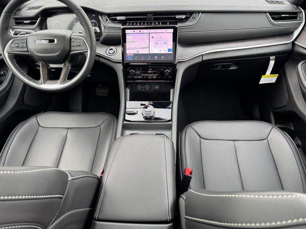 new 2025 Jeep Grand Cherokee L car, priced at $47,432