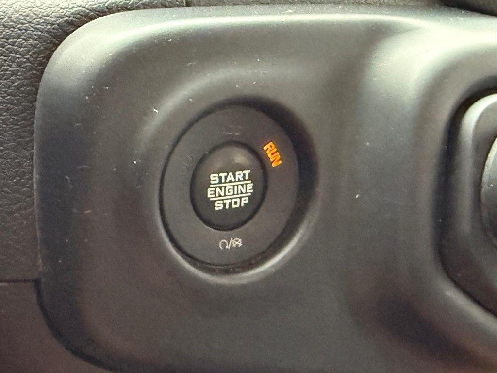 used 2021 Jeep Gladiator car, priced at $27,333