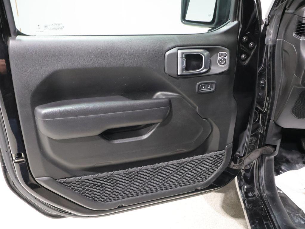 used 2025 Jeep Wrangler car, priced at $31,299