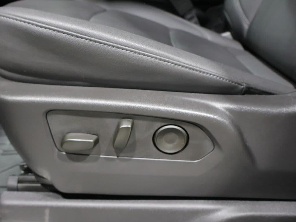 used 2025 Chevrolet Silverado 1500 car, priced at $52,899