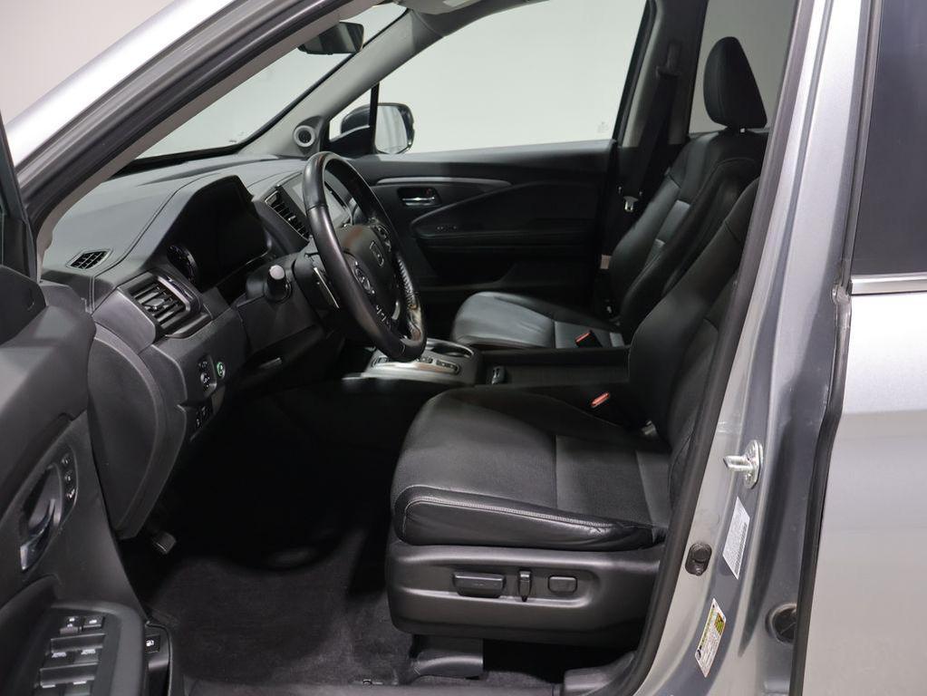 used 2023 Honda Ridgeline car, priced at $26,199