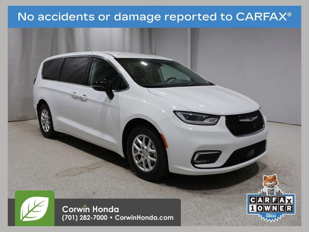 used 2024 Chrysler Pacifica car, priced at $26,599