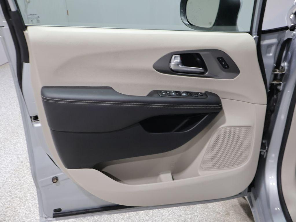 used 2023 Chrysler Pacifica car, priced at $26,900