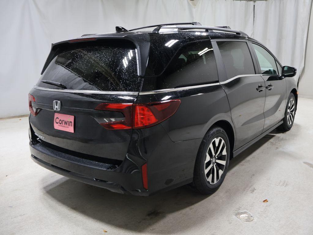 new 2026 Honda Odyssey car, priced at $43,689