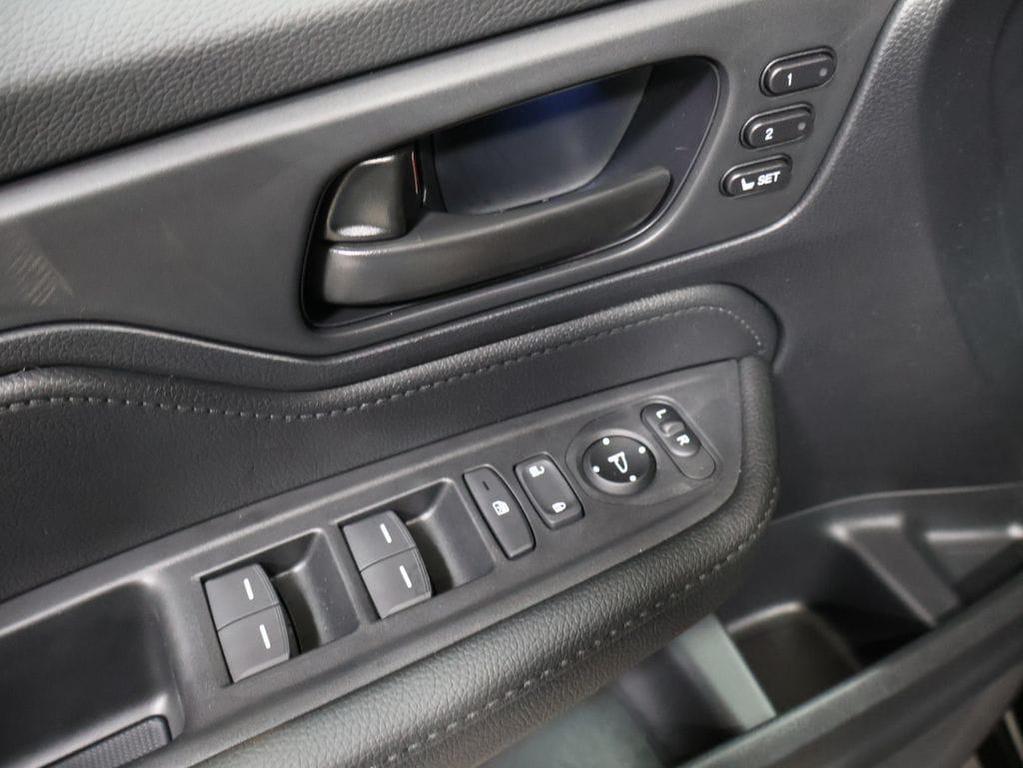 new 2026 Honda Odyssey car, priced at $43,689