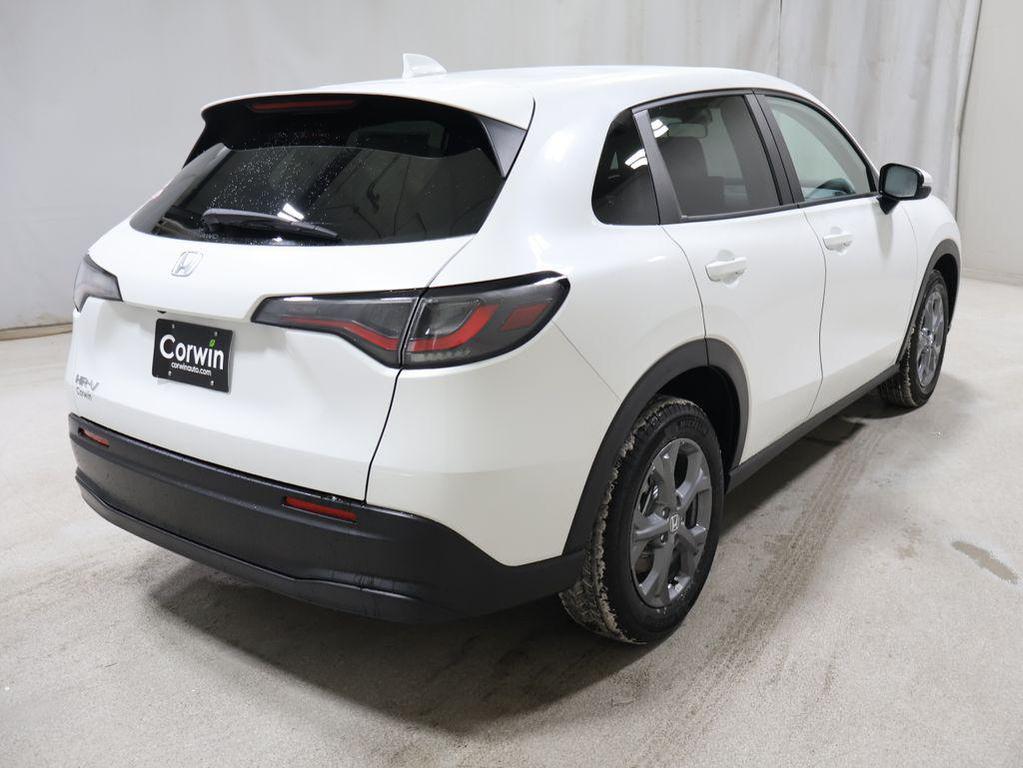 new 2027 Honda HR-V car, priced at $30,005