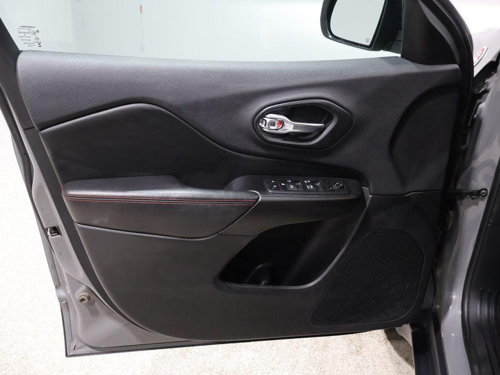 used 2019 Jeep Cherokee car, priced at $18,900