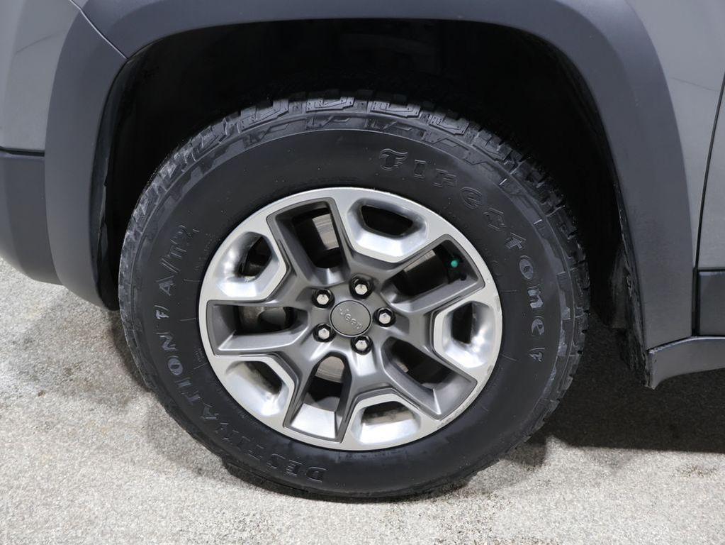 used 2019 Jeep Cherokee car, priced at $18,900