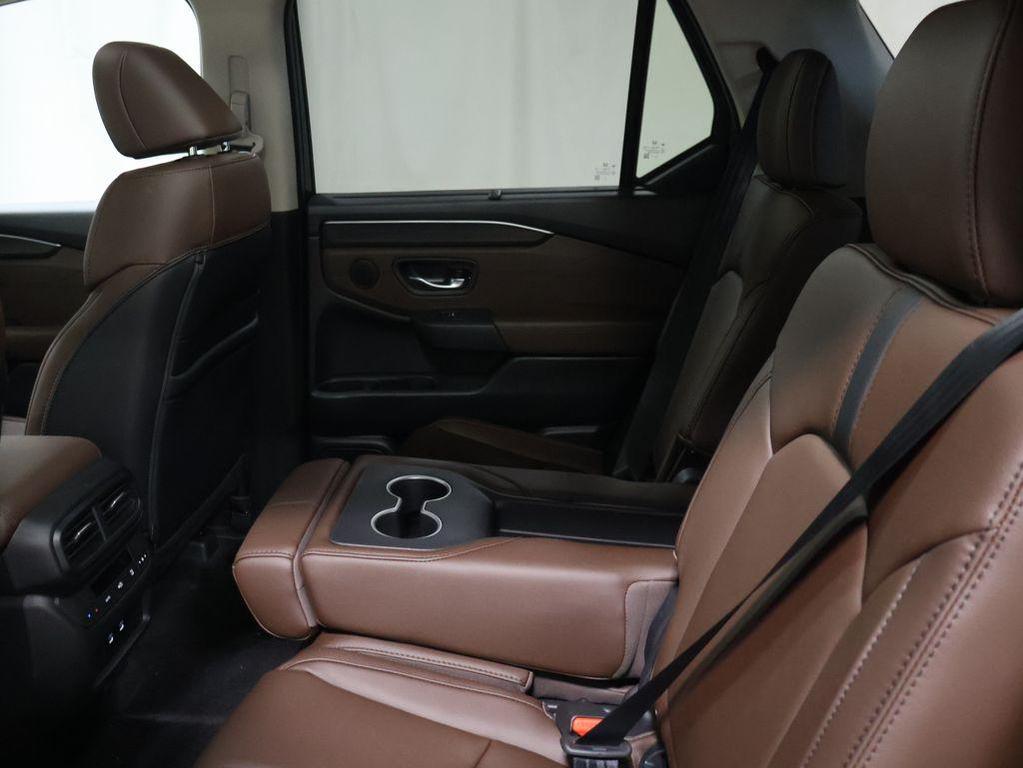new 2026 Honda Pilot car, priced at $51,989
