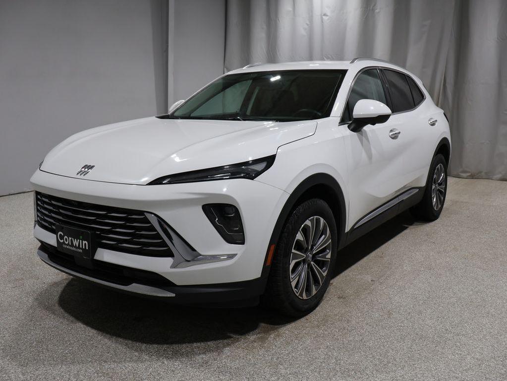 used 2024 Buick Envision car, priced at $22,900