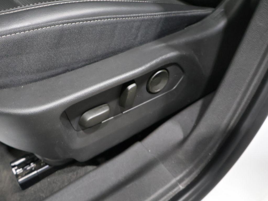 used 2024 Buick Envision car, priced at $22,900