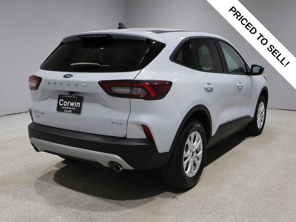 used 2025 Ford Escape car, priced at $21,600
