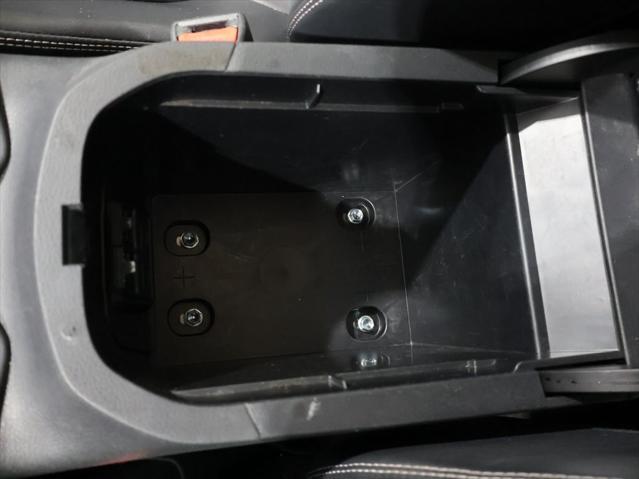 2019 Blizzard Pearl Toyota RAV4