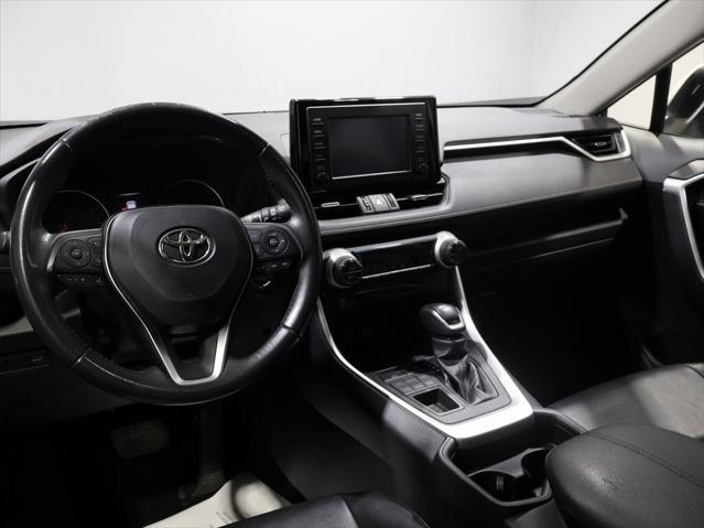 2019 Blizzard Pearl Toyota RAV4