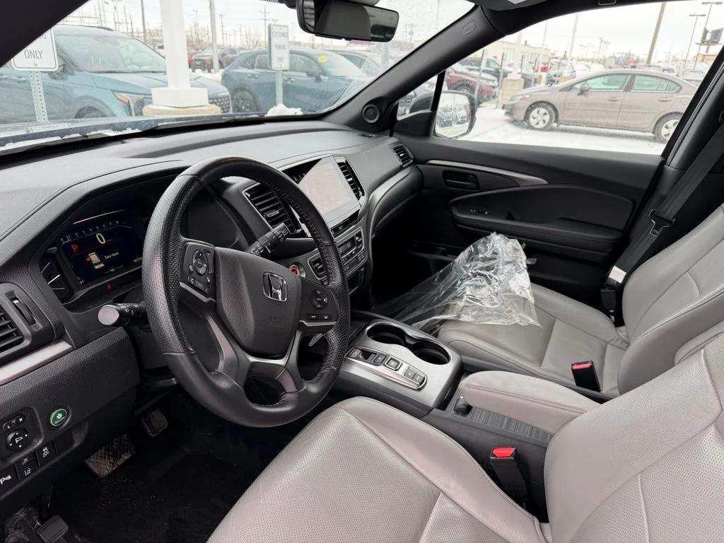 used 2023 Honda Passport car, priced at $31,900