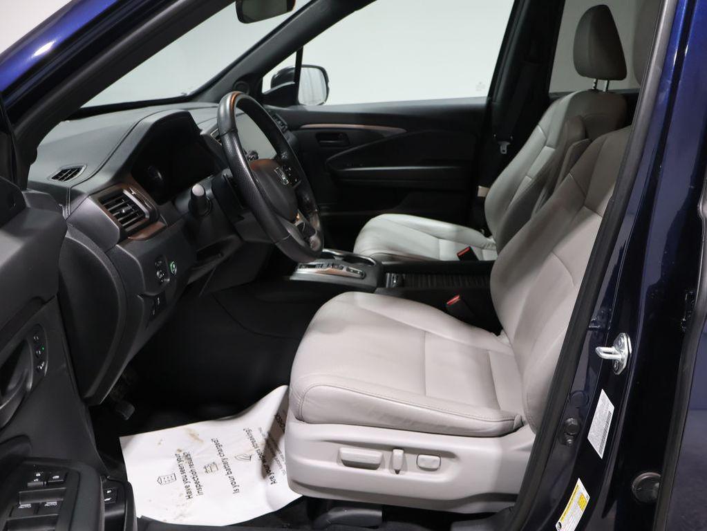 used 2023 Honda Passport car, priced at $31,200