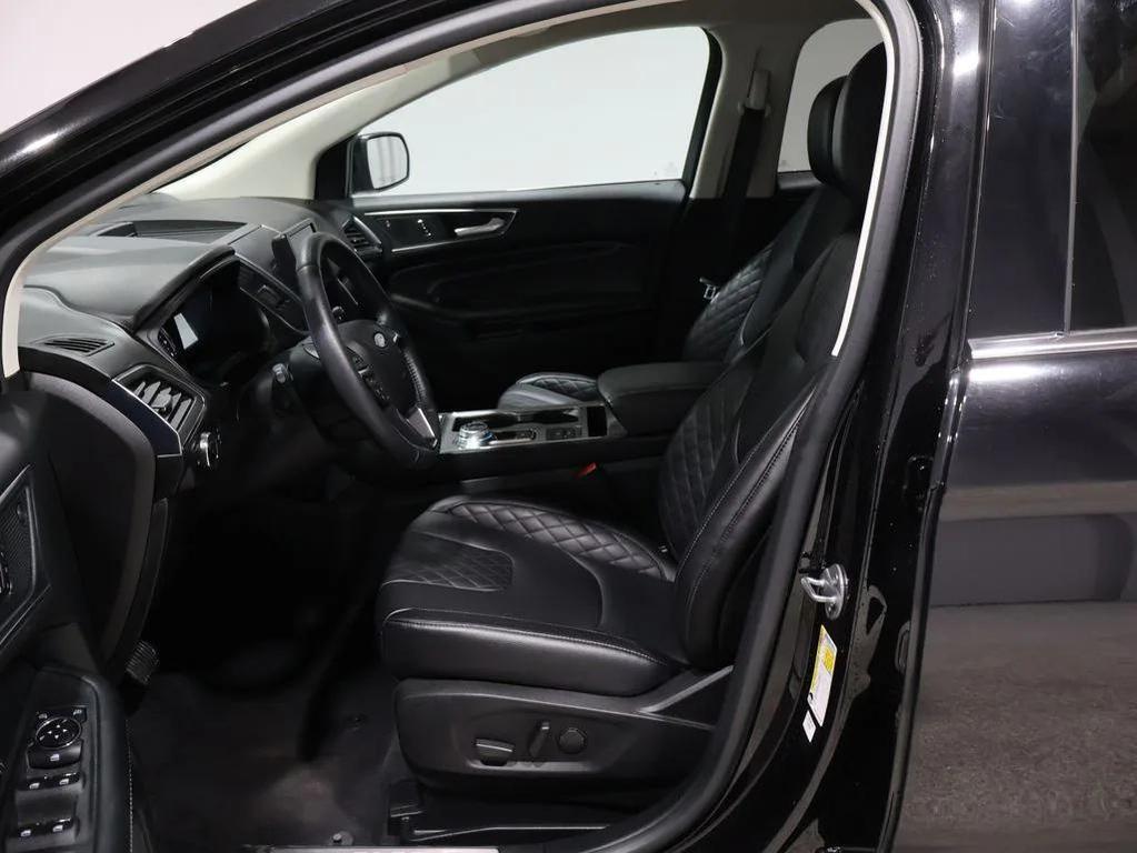 used 2024 Ford Edge car, priced at $30,800